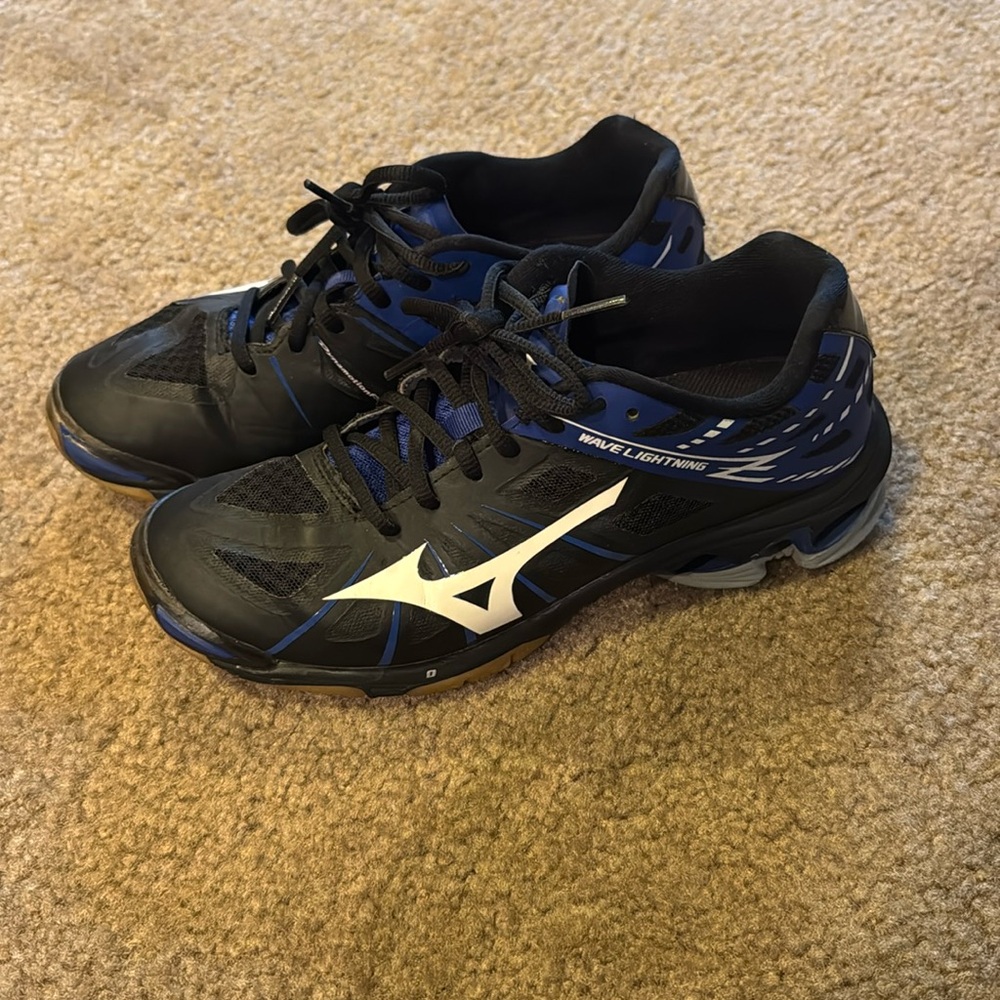 Mizuno Volleyball Shoes